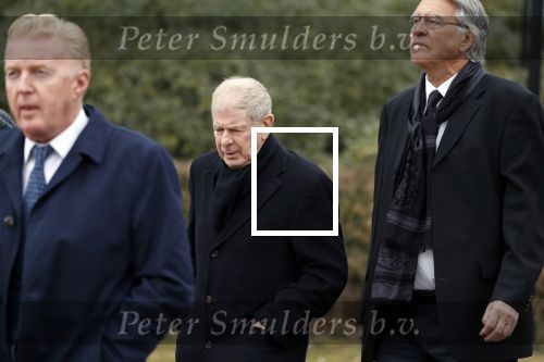 Leusden 6 maart 2018
Crematie Mies Bouwman in crematorium Leusden. Ron Brandsteder en Frits barend