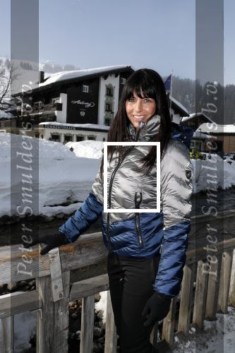 Lech/ Oberlech 25 februari 2018
Sandra Schuurhof met cameraman in Lech voor de koninklijke fotoshoot