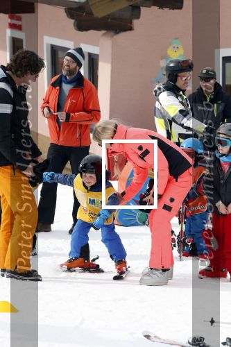 Wargain 1 maart 2018
Sonja Bakker en haar vriend  Barry van Suijdam en zoontje Bram op ski vakantie.