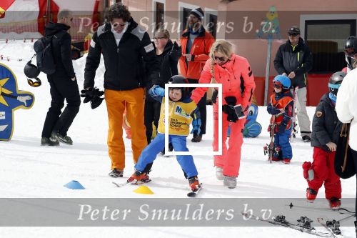Wargain 1 maart 2018
Sonja Bakker en haar vriend  Barry van Suijdam en zoontje Bram op ski vakantie.