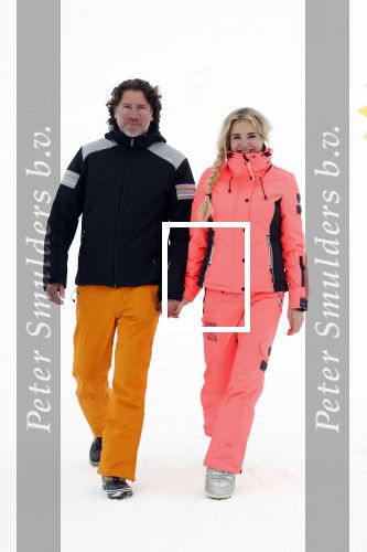 Wargain 1 maart 2018
Sonja Bakker en haar vriend  Barry van Suijdam en zoontje Bram op ski vakantie.