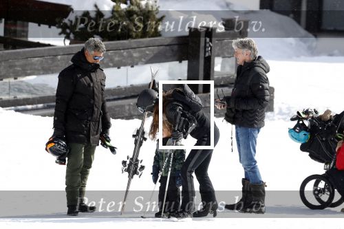 Lech/ Oberlech 25 februari 2018
Frank Rijkaard met zijn vrouw Stephanie Rijkaard en hun zoon in Lech