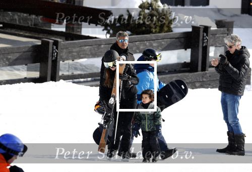 Lech/ Oberlech 25 februari 2018
Frank Rijkaard met zijn vrouw Stephanie Rijkaard en hun zoon in Lech