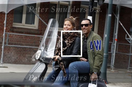 Amsterdam 12 maart 2018
Stephanie Tency met haar compagnon op de scooter