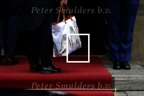 Amsterdam 3 februari 2018 
Prinses Beatrix viert haar 80e verjaardag in het paleis op de dam. tas met Amalia Alexia en Ariane
