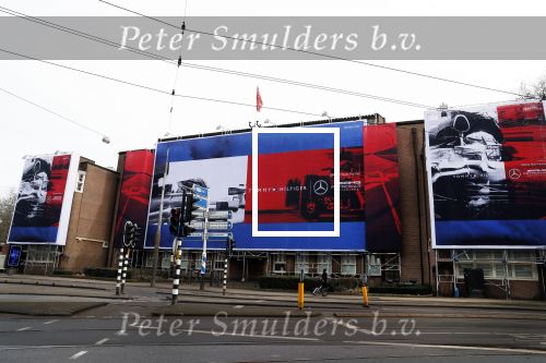 Amsterdam 10 maart 2018
Reclame Tommy Hilfiger in combinatie met het F1 team van Mercedes