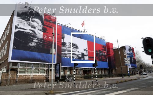 Amsterdam 10 maart 2018
Reclame Tommy Hilfiger in combinatie met het F1 team van Mercedes