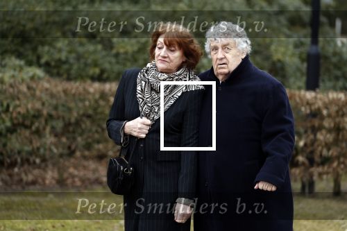 Leusden 6 maart 2018
Crematie Mies Bouwman in crematorium Leusden. Tonny Eyk met vrouw