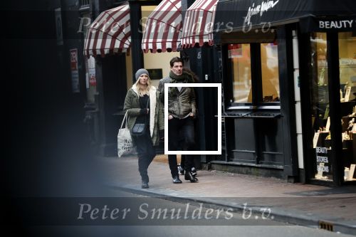 Amsterdam 19 december 2017
Twan Huys en zijn vrouw op de Utrechtsestraat