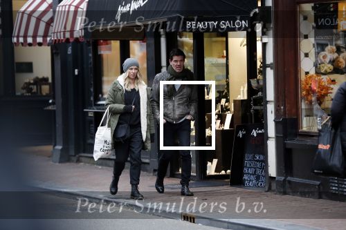 Amsterdam 19 december 2017
Twan Huys en zijn vrouw op de Utrechtsestraat