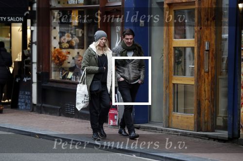 Amsterdam 19 december 2017
Twan Huys en zijn vrouw op de Utrechtsestraat