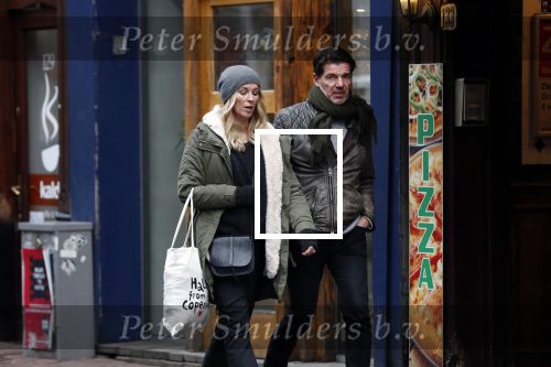 Amsterdam 19 december 2017
Twan Huys en zijn vrouw op de Utrechtsestraat