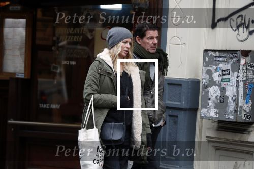 Amsterdam 19 december 2017
Twan Huys en zijn vrouw op de Utrechtsestraat