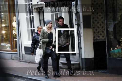 Amsterdam 19 december 2017
Twan Huys en zijn vrouw op de Utrechtsestraat
