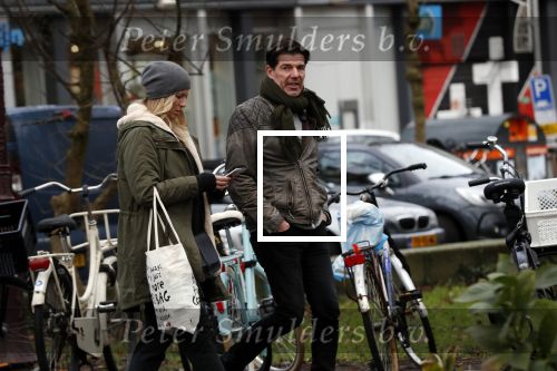 Amsterdam 19 december 2017
Twan Huys en zijn vrouw op de Utrechtsestraat