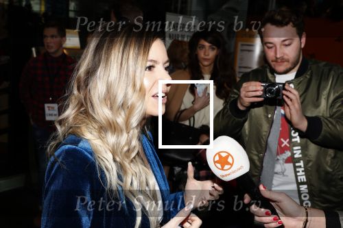 Amsterdam 11 februari 2018
Premiere Ted en het geheim van koning Midas in Pathe arena. Yvonne Coldeweijer met vriend??