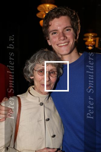 Amsterdam, 21 Februari 2019
Uitreiking boek Daphne Deckers, Dubbel Zes
Alec Deckers met oma