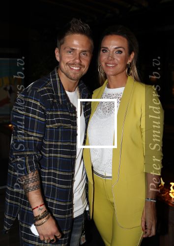 Berkel en Rodenrijs, 12 Maart 2019
Uitreiking boek  Dunya van Monique Hazes    Monique Westenberg en Andre Hazes