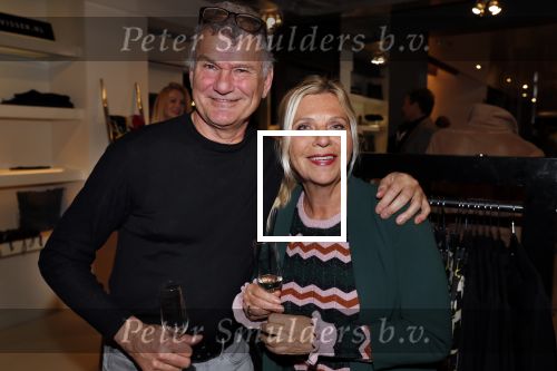 Amsterdam 12 maart 2019
Modeshow Mart Visser in zijn eigen Atelier. Anneliese Bergman met man