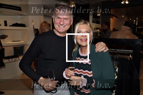 Amsterdam 12 maart 2019
Modeshow Mart Visser in zijn eigen Atelier. Anneliese Bergman met man