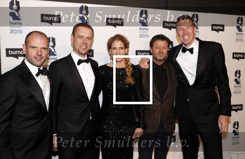 Hilversum 11 maart 2019
Uitreiking BUMA prijzen in studio 21. Armin v Buuren met zijn vrouw en compagnons