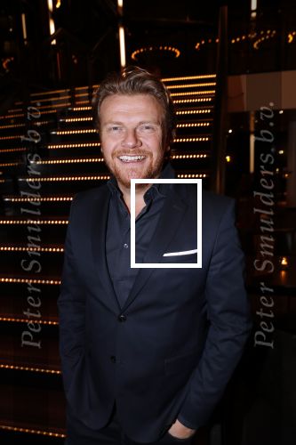 Zaandag 4 februari 2019
PremiÃ¨re Laten we eerlijk zijn in het zaantheater. Bastiaan en Tooske Ragas