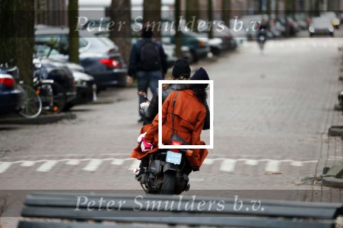 Amsterdam 8 maart 2019
Birgit Schuurman en haar nieuwe vriend Sander v Haarlem op scooter onderweg naar Cafe Carter in Amsterdam zuid.