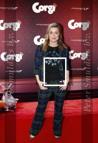 Amsterdam 10 februari 2019
Premiere Corgi in pathe arena. Bridget Maasland kwam met haar zoon Mees ouders en vrienden