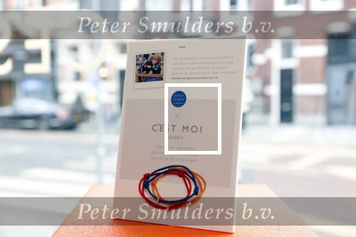 Amsterdam 4 februari 2019
Presentatie armbandje câ€™est Moi  (Art) voor de Esther Vergeer foundation.
Aanwezig zijn Esther Vergeer Quinty Trustfull Anouk Smulders Evelien de Bruijn en Mark Teurlings.