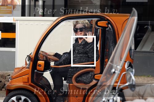 Amsterdam 28 februari 2019
Connie Witteman met een vriendin in haar Biro karretje ( Connieâ€™s creative car concept)