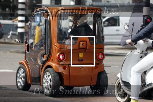 Amsterdam 28 februari 2019
Connie Witteman met een vriendin in haar Biro karretje ( Connieâ€™s creative car concept)