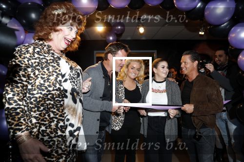 Amsterdam 28 februari 2019
Opening heel holland zingt Hazes cafe in het ziggo dome. Aanwezig Roxeanne Hazes Jeroen v d Boom Danny de Munk en Samantha Steenwijk.