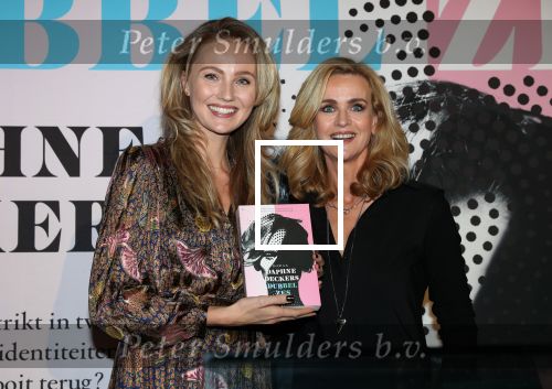 Amsterdam, 21 Februari 2019
Uitreiking boek Daphne Deckers, Dubbel Zes
Daphne Deckers met Kelly Weekers