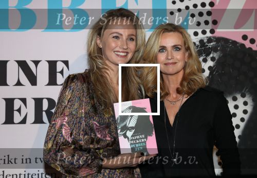 Amsterdam, 21 Februari 2019
Uitreiking boek Daphne Deckers, Dubbel Zes
Daphne Deckers met Kelly Weekers