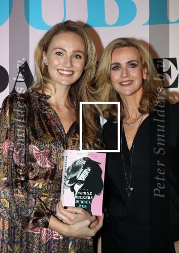 Amsterdam, 21 Februari 2019
Uitreiking boek Daphne Deckers, Dubbel Zes
Daphne Deckers met Kelly Weekers