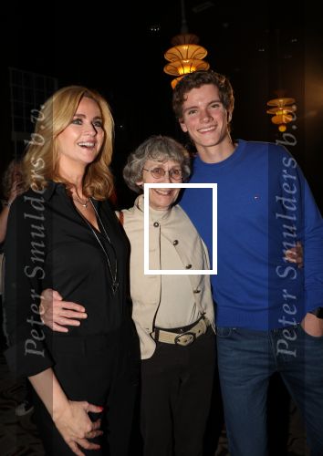 Amsterdam, 21 Februari 2019
Uitreiking boek Daphne Deckers, Dubbel Zes
Daphne Deckers met moeder en Alec Deckers