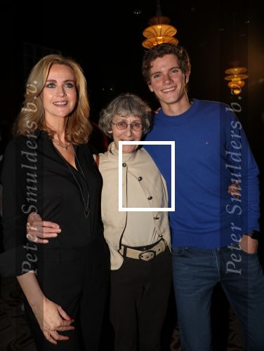 Amsterdam, 21 Februari 2019
Uitreiking boek Daphne Deckers, Dubbel Zes
Daphne Deckers met moeder en Alec Deckers