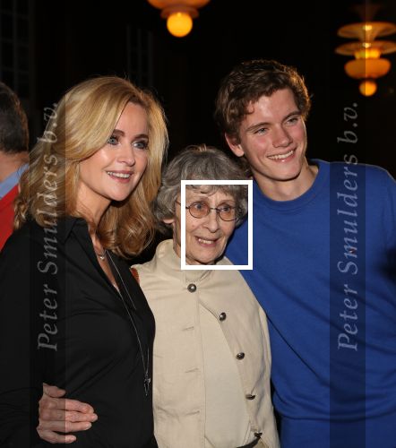 Amsterdam, 21 Februari 2019
Uitreiking boek Daphne Deckers, Dubbel Zes
Daphne Deckers met moeder en Alec Deckers