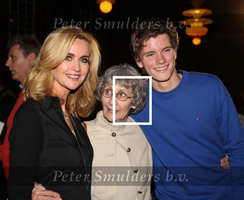 Amsterdam, 21 Februari 2019
Uitreiking boek Daphne Deckers, Dubbel Zes
Daphne Deckers met moeder en Alec Deckers