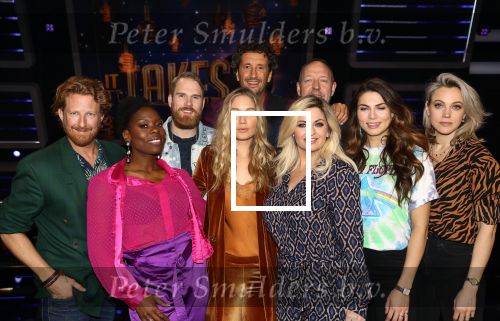 Baarn, 25 Februari 2019
Perspresentatie IT Takes2
Deelnemers It Takes2:  Bobbi Eden Harry Piekema Imanuelle Grives Jan Joost v Gangelen Lisa Michels Loes Haverkort Pim Muda Rens Kroes en Stefan Jurriens