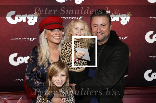 Amsterdam 10 februari 2019
Premiere Corgi in pathe arena. Dennis Weening met partner Stella en dochter Lola en dochter Coco