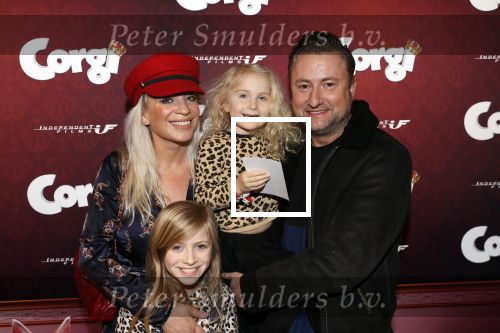Amsterdam 10 februari 2019
Premiere Corgi in pathe arena. Dennis Weening met partner Stella en dochter Lola en dochter Coco