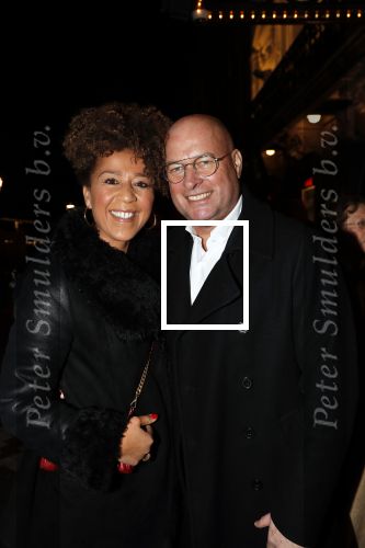 Amsterdam 15 februari 2019
Premiere de verleiders in Carre. Diana Matroos met partner
