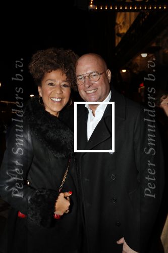Amsterdam 15 februari 2019
Premiere de verleiders in Carre. Diana Matroos met partner