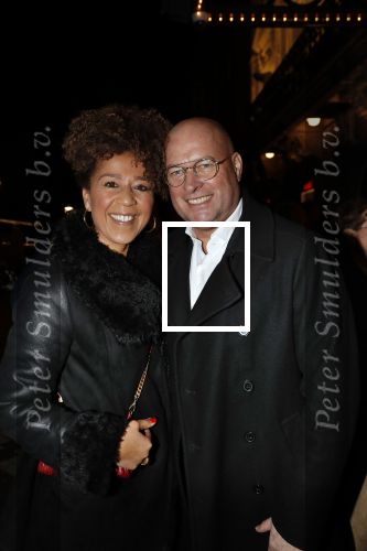 Amsterdam 15 februari 2019
Premiere de verleiders in Carre. Diana Matroos met partner