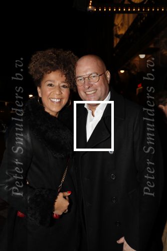 Amsterdam 15 februari 2019
Premiere de verleiders in Carre. Diana Matroos met partner