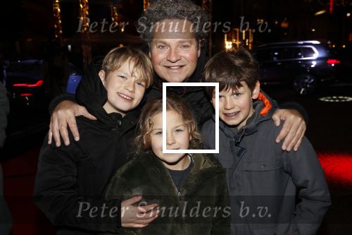 Amsterdam 5 februari 2019
Won Yip organiseert chinees nieuwjaar bij majestic op de dam. Dirk Zeelenberg met zijn kinderen