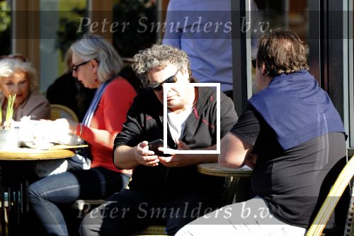 Amsterdam 27 februari 2019
Dirk Zeelenberg op terras.