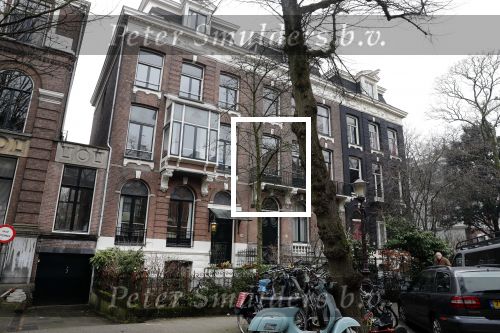 Amsterdam 2 februari 2019
Zanger Dotan en actrice Isa Hoes wonen in dezelfde straat. (huis)