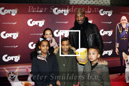 Amsterdam 10 februari 2019
Premiere Corgi in pathe arena. Dwight Dissels met partner Nadine en kinderen Sem, Sarah en Luke